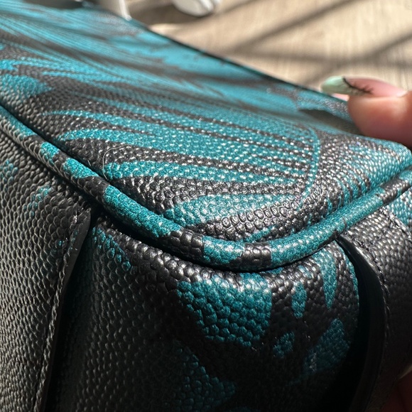 YSL Toiletry/Makeup/Cosmetic Pouch - Picture 14 of 16